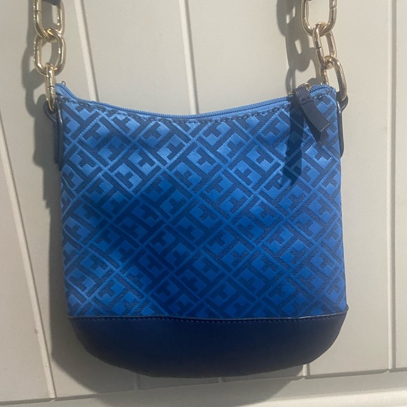 Tommy Hilfiger cross body - Picture 3 of 5